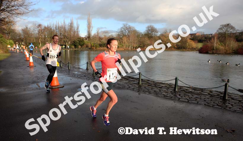 Alyson Dixon (Sunderland Strollers) on her  way to winning the Ronnie Walker Saltwell 10k Road Race, Gateshead. Photo: David T. Hewitson/Sports for All Pics